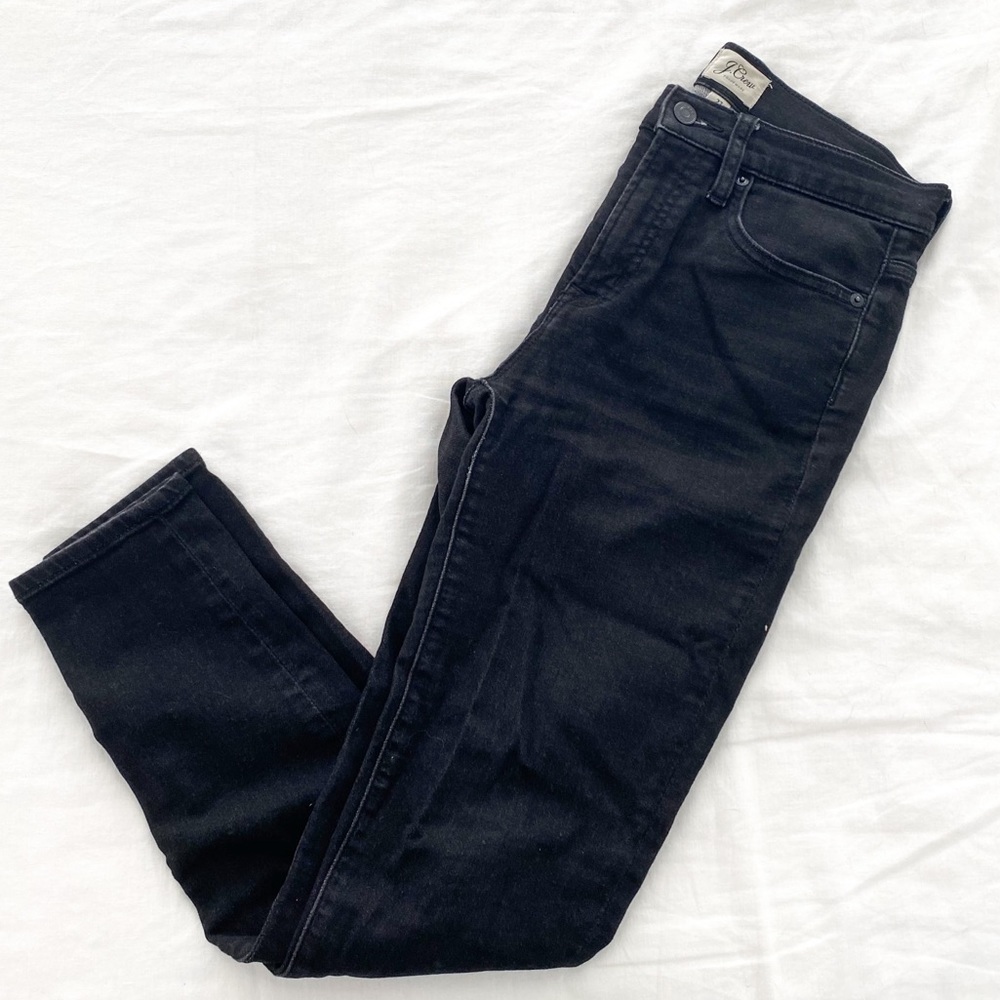 9in High-Rise Knit Toothpick Jean in Black Wash